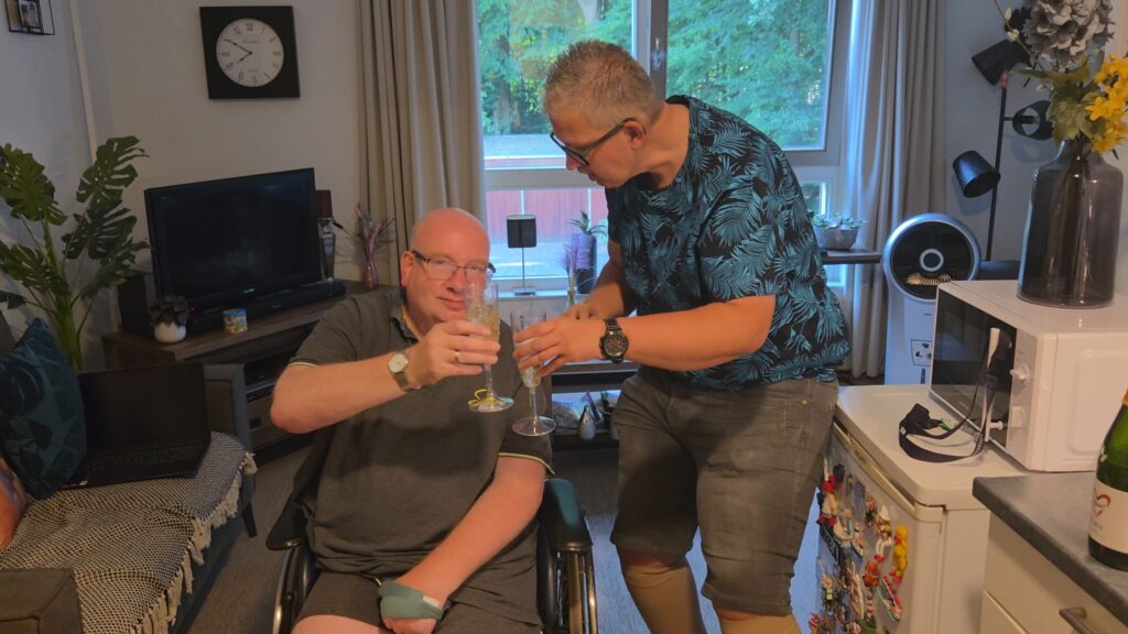 Stem woensdagavond af op Gerwin Schuurman met Het Artiestenparadijs